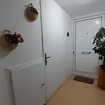 George House לאונידיון