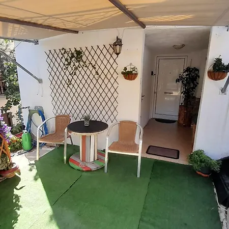 George House Leonídio