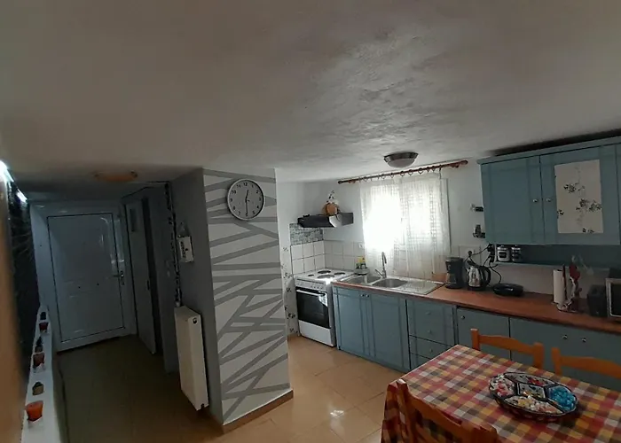George House Apartment